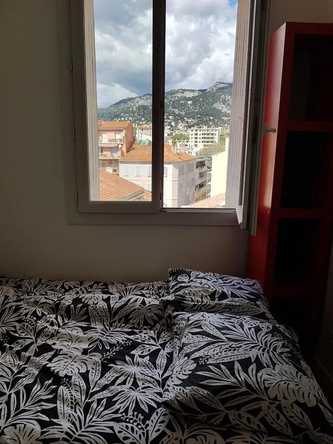 Chambre Privee Vue Montagne Dans Un Appartement Pour 2 Personnes Toulon 0*,