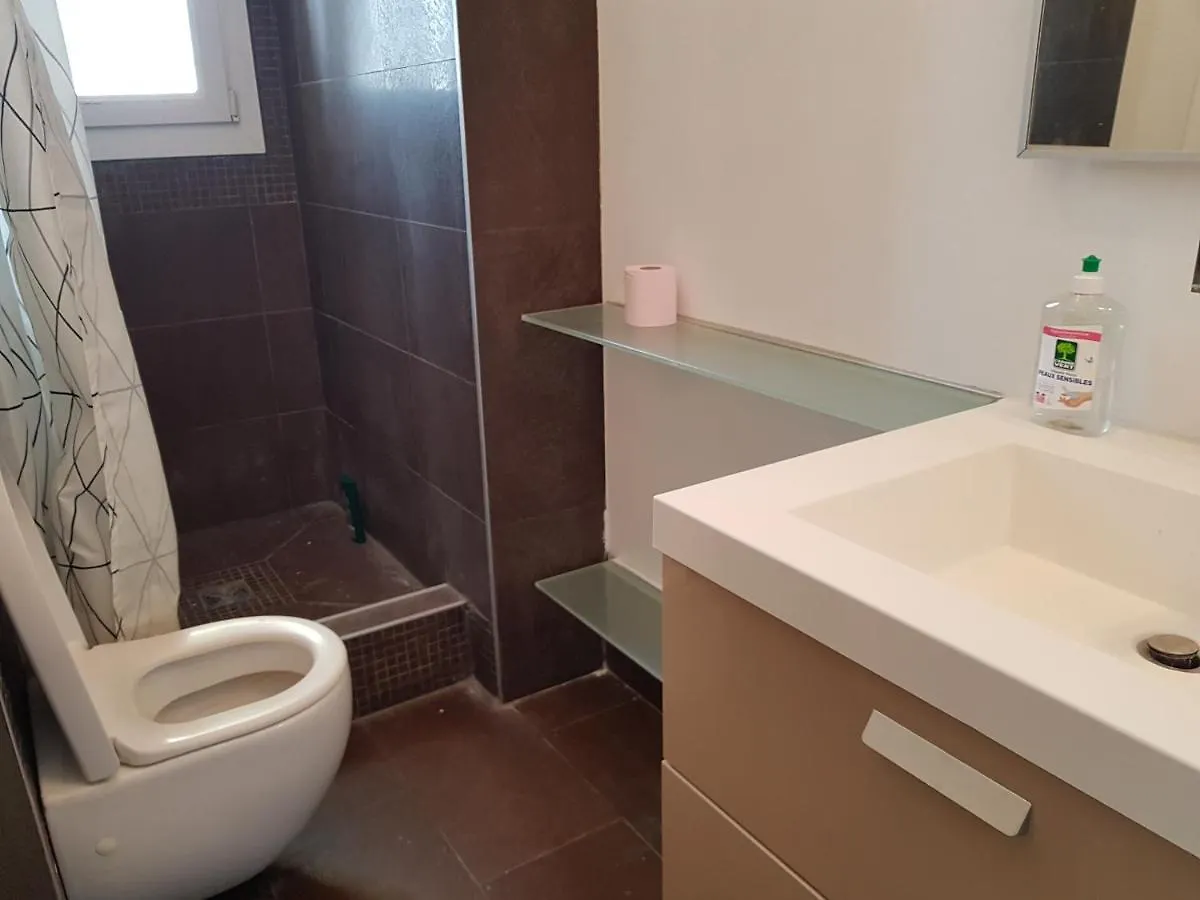 Guest house Chambre Privee Vue Montagne Dans Un Appartement Pour 2 Personnes Toulon